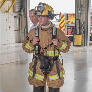 Meet your Posher, Casey